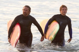 "Chasing Mavericks" una cinta sobre surf, no tuvo la acogida y apenas recaudó $2.2 millones